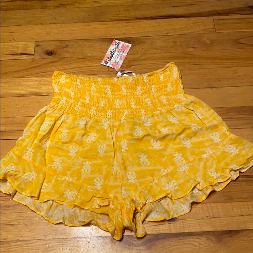 NWT High-Waisted Yellow Shorts